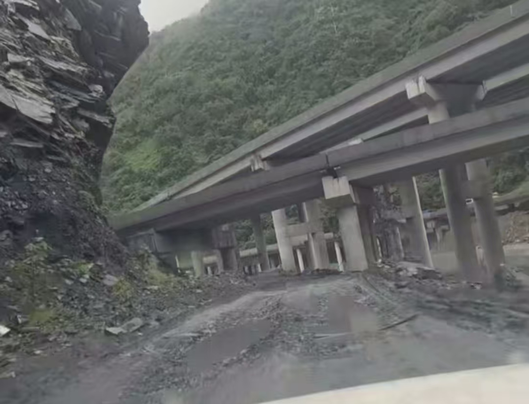 1761998642851711.jpg 1761998642851711.jpg